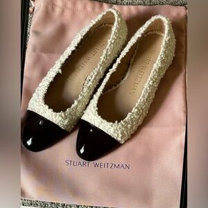 Beautiful STUART WEITZMAN Boucle Tweed White Pearl Shearling Ballet Flat size 7B